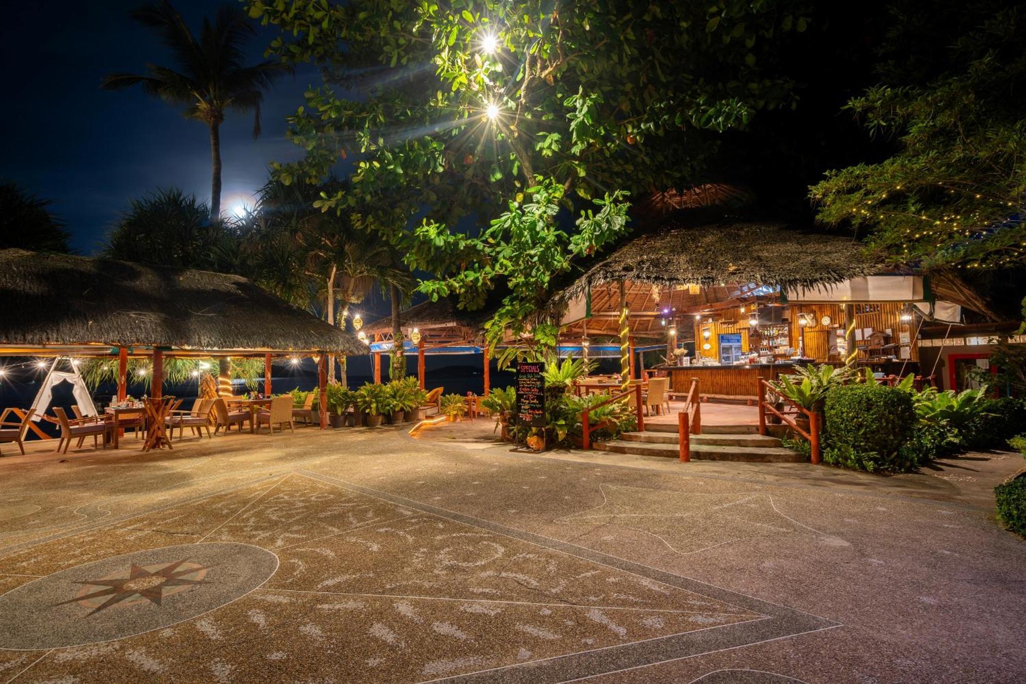 Friendship Beach Resort & Atmanjai Wellness Centre Rawai Luaran gambar