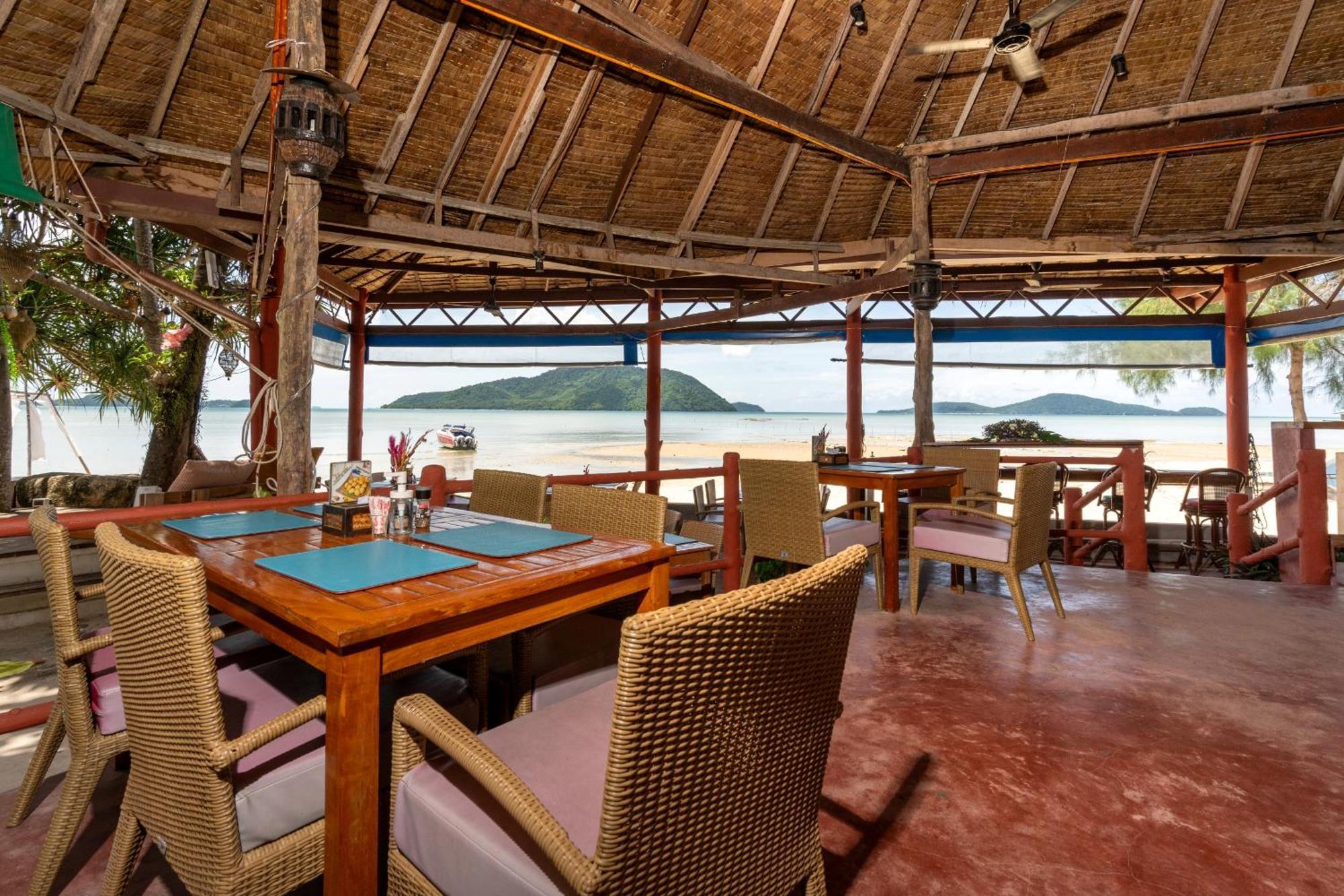 Friendship Beach Resort & Atmanjai Wellness Centre Rawai Luaran gambar
