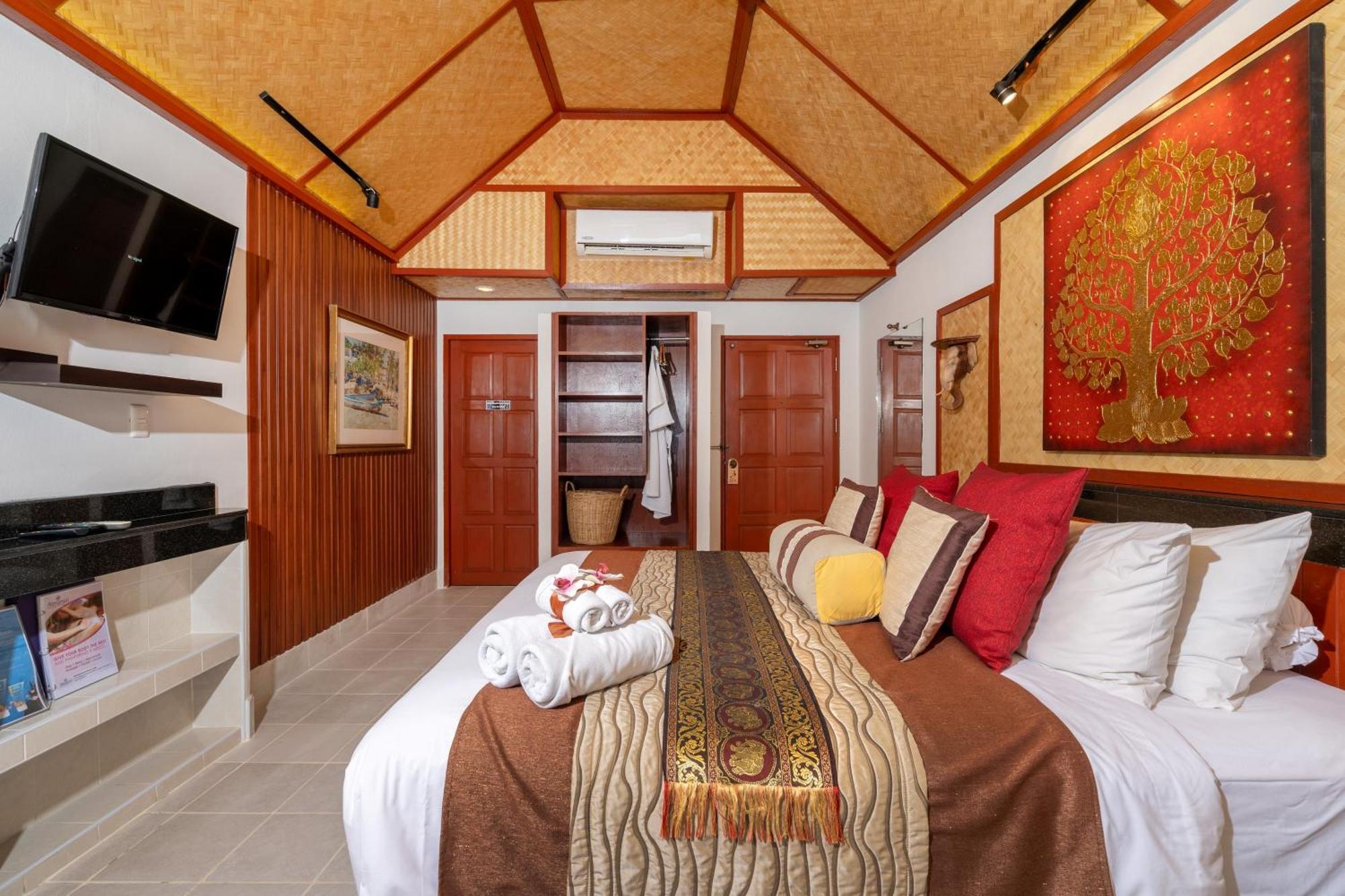 Friendship Beach Resort & Atmanjai Wellness Centre Rawai Bilik gambar