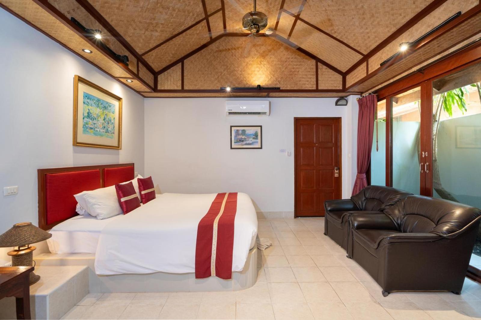 Friendship Beach Resort & Atmanjai Wellness Centre Rawai Bilik gambar